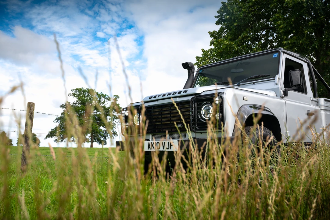 2010 Land Rover Defender 110 - Image 20 of 31