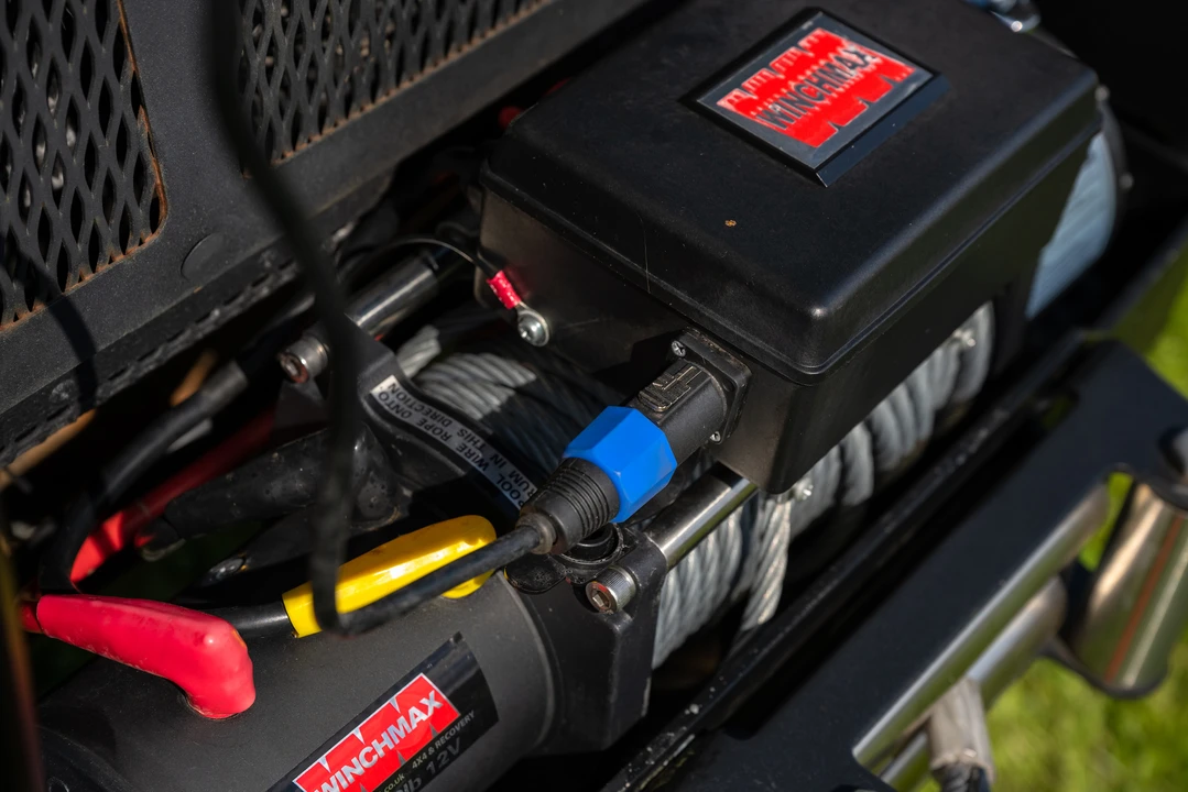 2010 Land Rover Defender 110 - Image 29 of 31