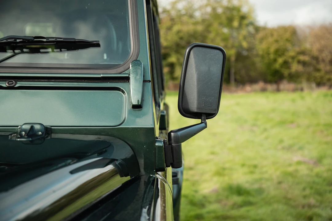 2010 Land Rover Defender 110 - Image 31 of 31
