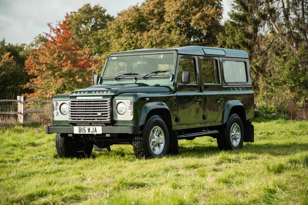 2010 Land Rover Defender 110 - Image 4 of 31