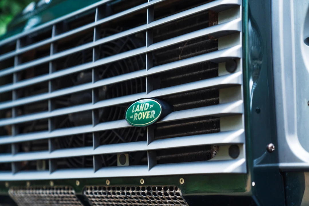 2010 Land Rover Defender 110 - Image 29 of 31