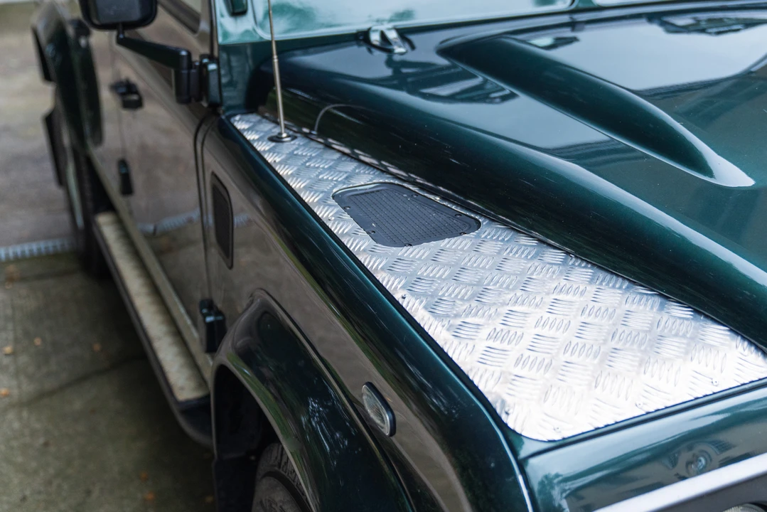 2010 Land Rover Defender 110 - Image 31 of 31