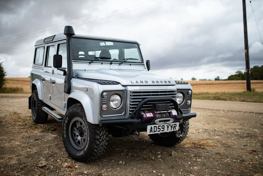 2010 Land Rover Defender 110 - Image 23 of 31