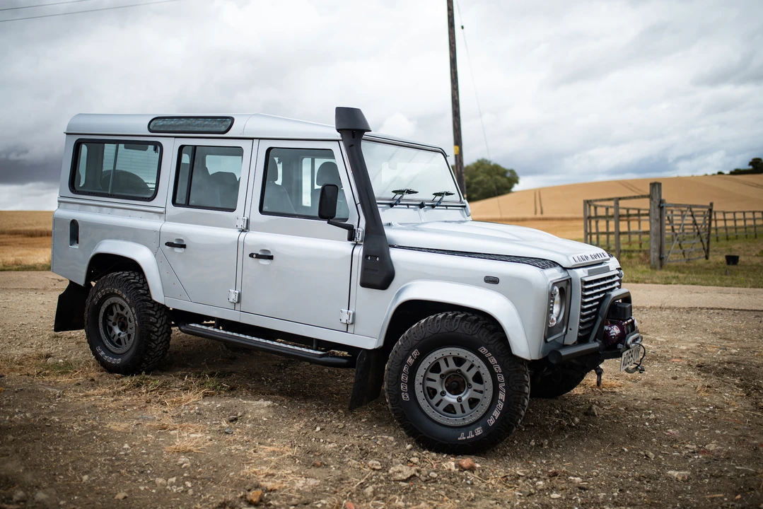 2010 Land Rover Defender 110 - Image 22 of 31
