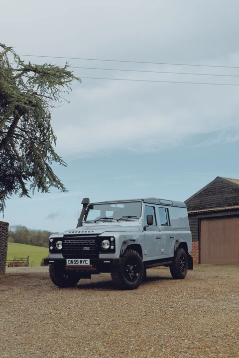 2010 Land Rover Defender 110 - Image 22 of 31