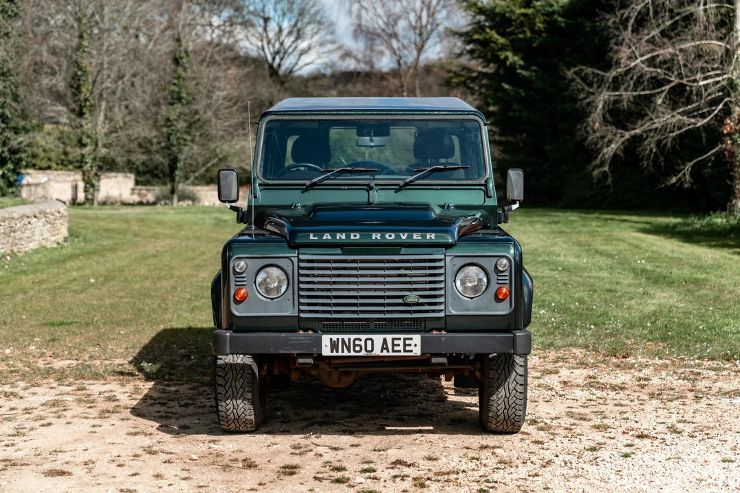 2010 Land Rover Defender 90 - Image 22 of 31