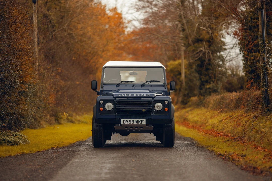 2010 Land Rover Defender 90 - Image 25 of 31