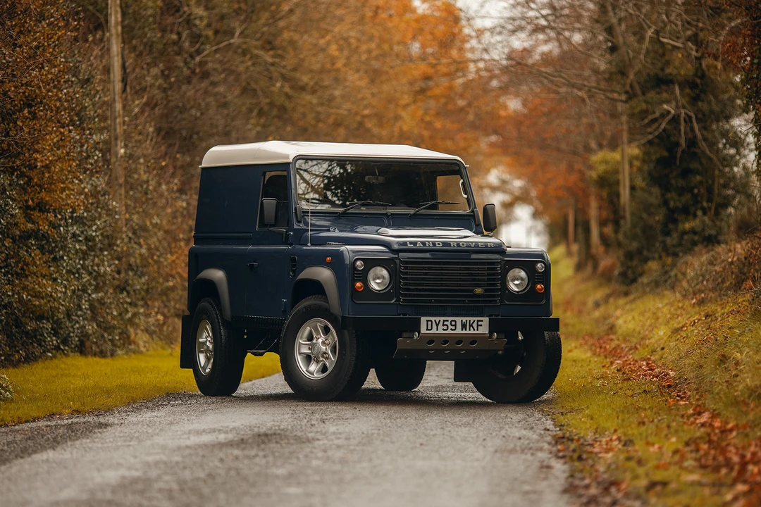 2010 Land Rover Defender 90 - Image 26 of 31