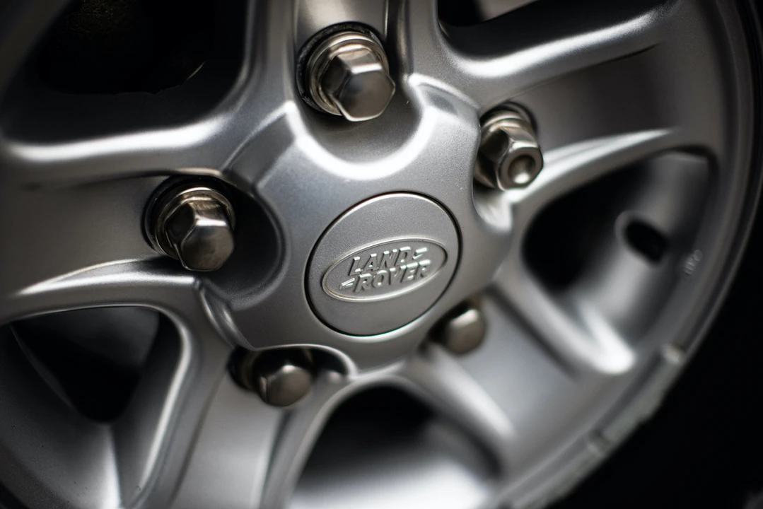 2010 Land Rover Defender 90 - Image 29 of 31
