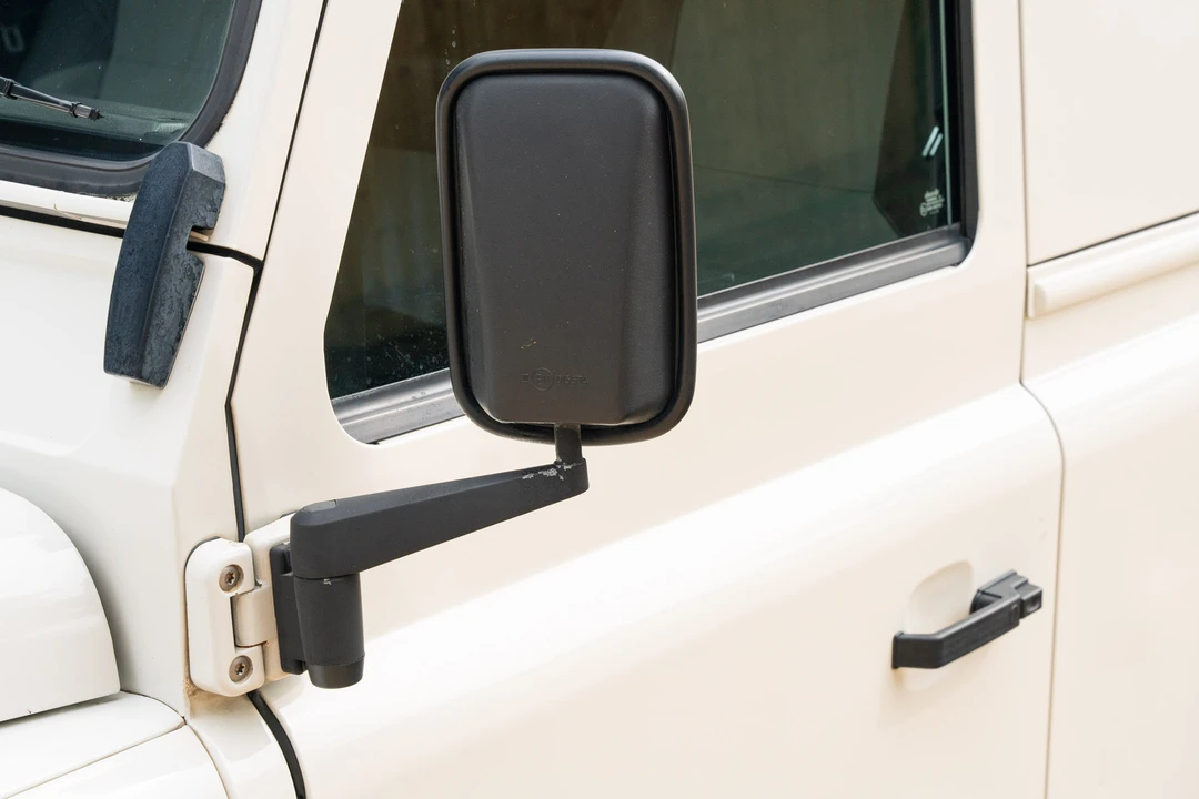 2010 Land Rover Defender 90 - Image 31 of 31