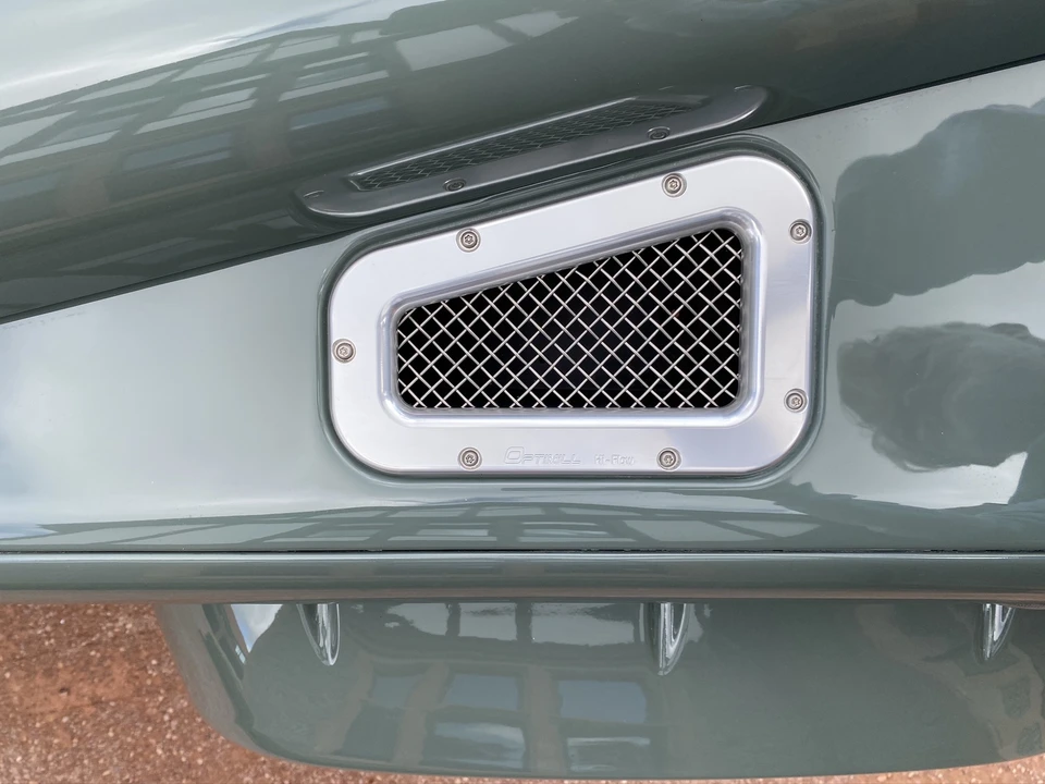 2010 Land Rover Defender 90 - Image 15 of 31