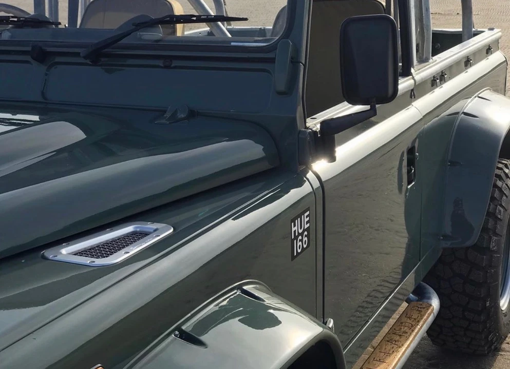 2010 Land Rover Defender 90 - Image 16 of 31