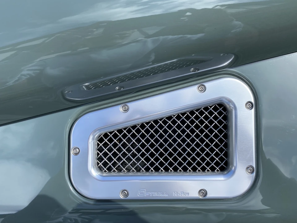 2010 Land Rover Defender 90 - Image 14 of 31