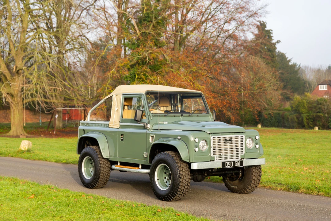 2010 Land Rover Defender 90 - Image 21 of 31