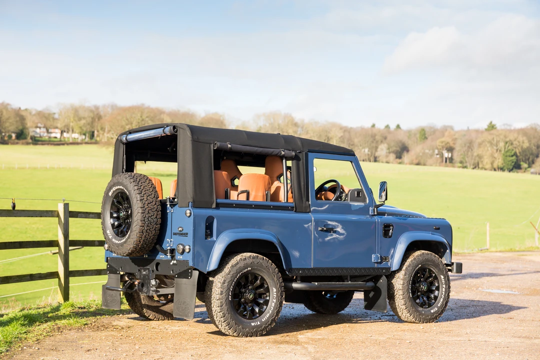 2010 Land Rover Defender 90 - Image 31 of 31