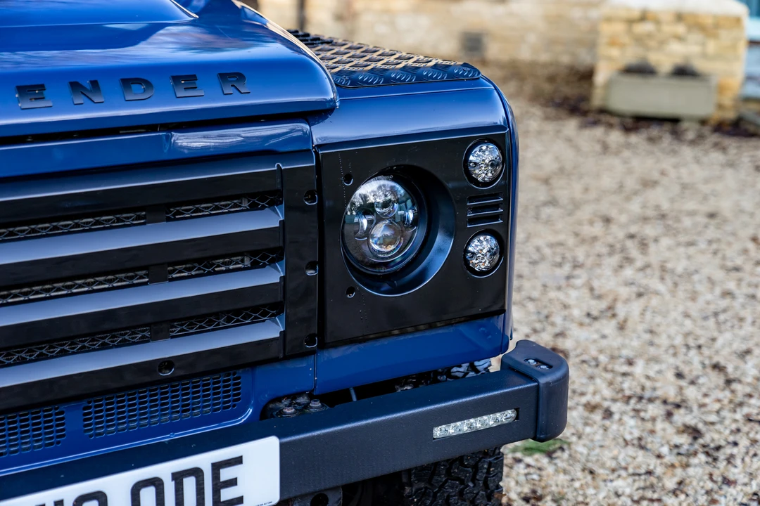 2010 Land Rover Defender 90 - Image 26 of 31