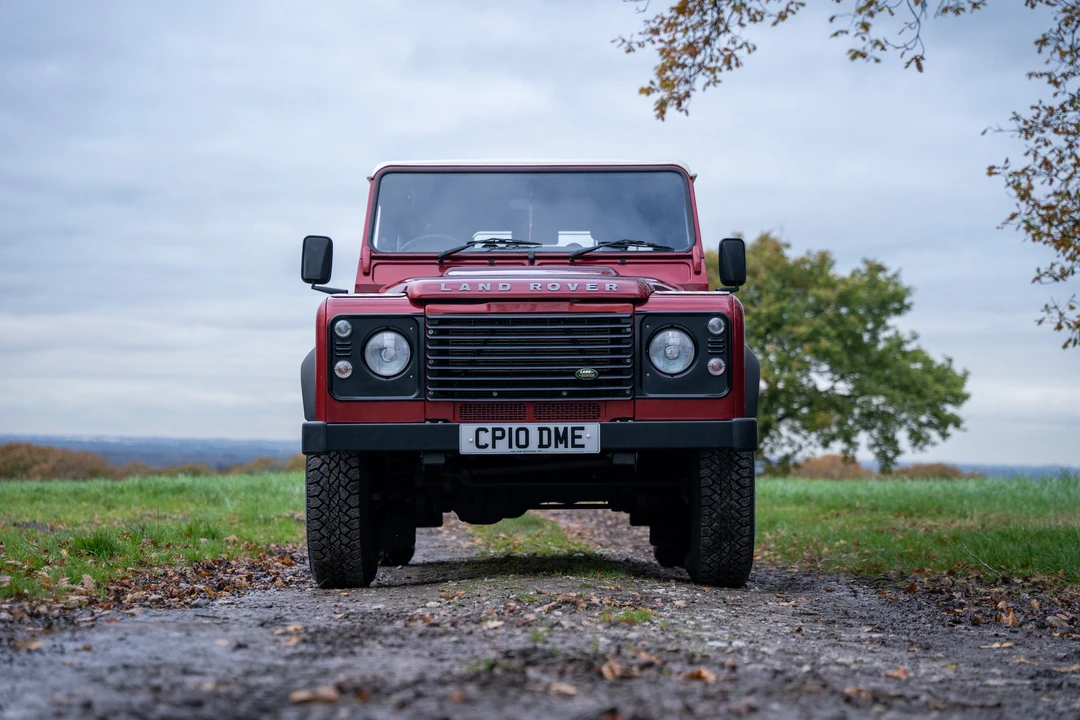 2010 Land Rover Defender 90 - Image 3 of 31