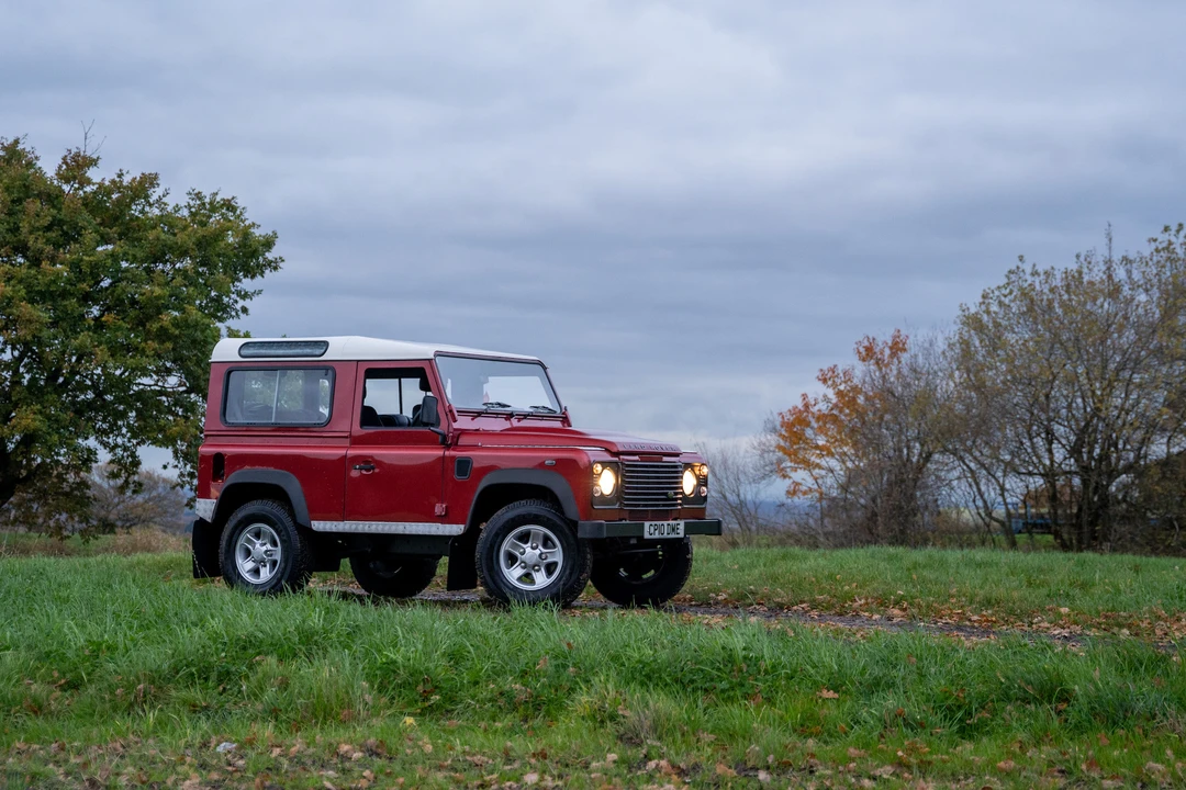 2010 Land Rover Defender 90 - Image 20 of 31