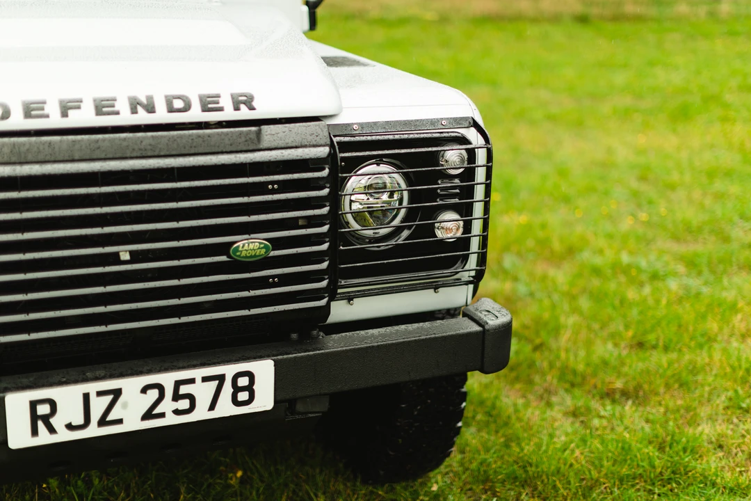 2010 Land Rover Defender 90 - Image 20 of 31