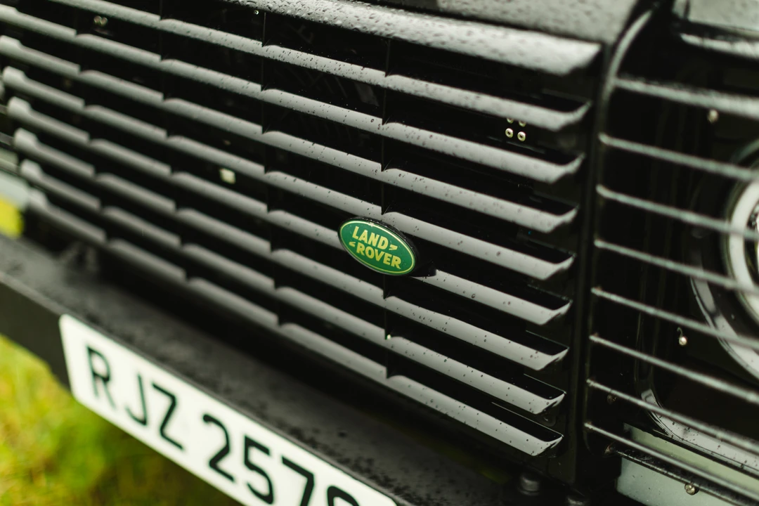 2010 Land Rover Defender 90 - Image 24 of 31