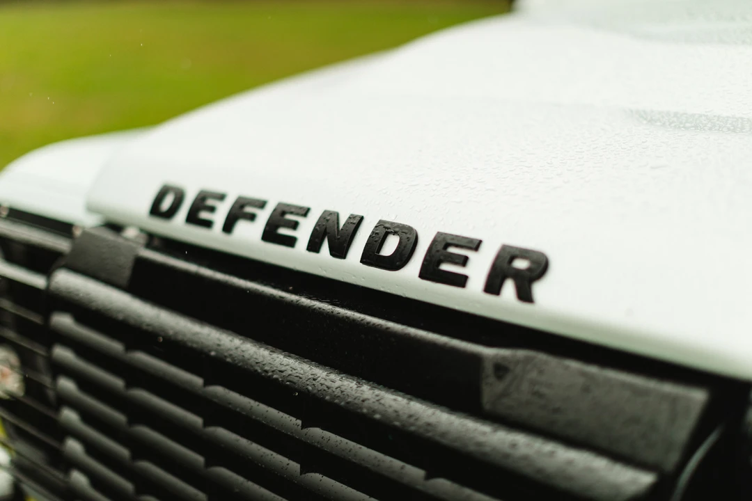 2010 Land Rover Defender 90 - Image 26 of 31