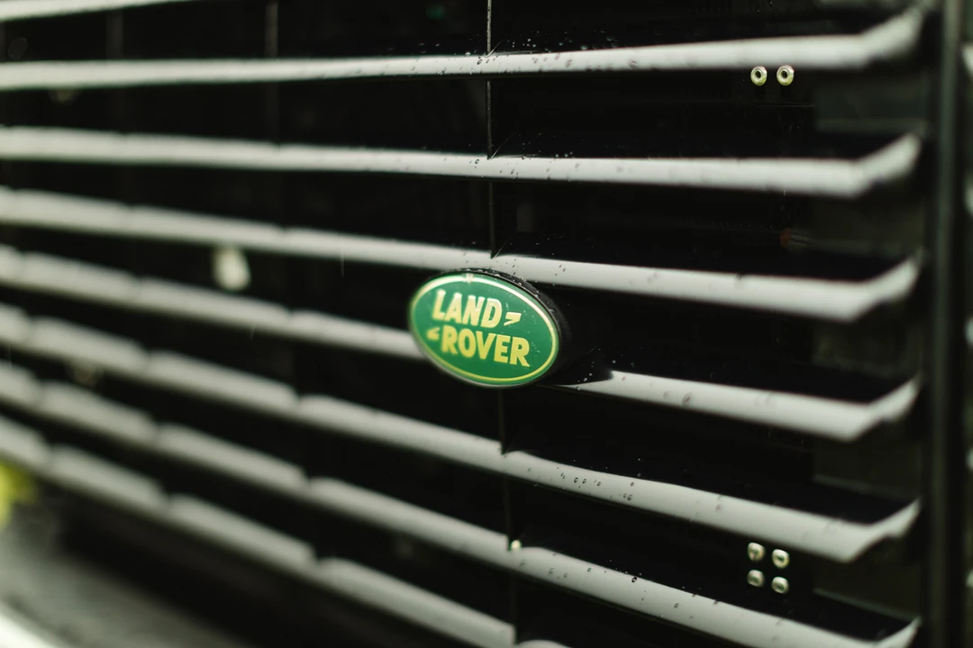 2010 Land Rover Defender 90 - Image 28 of 31