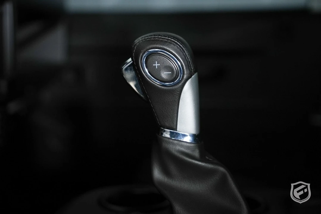 2010 Land Rover Defender 90 - Image 23 of 31
