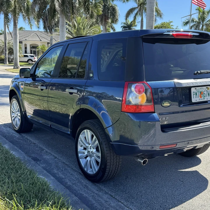 2010 Land Rover Freelander - Image 9 of 12