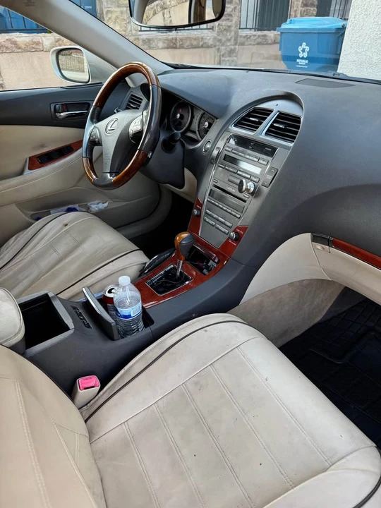 2010 Lexus ES 5th Gen - Image 3 of 5