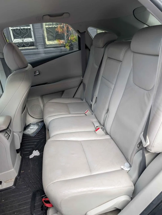 2010 Lexus RX 3rd Gen - Image 6 of 8