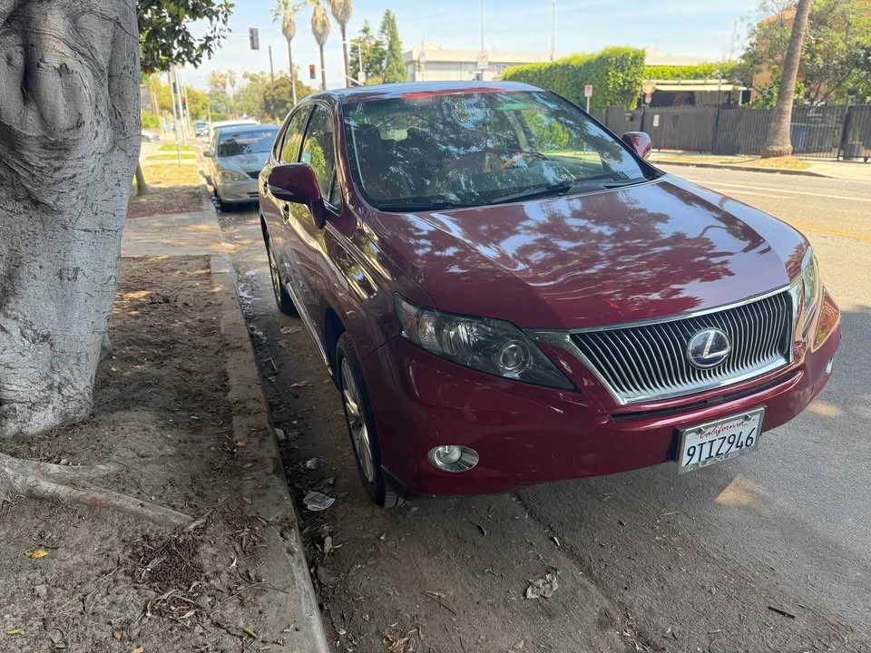 2010 Lexus RX 3rd Gen - Image 2 of 7