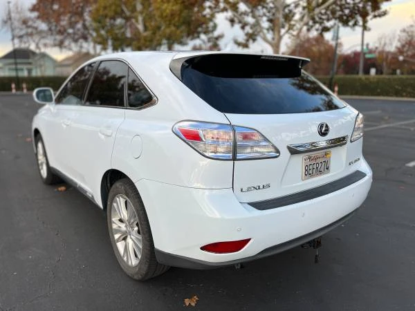 2010 Lexus RX 3rd Gen - Image 5 of 21