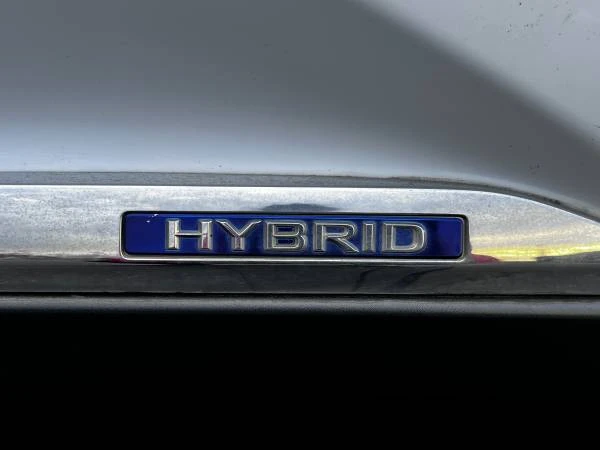 2010 Lexus RX 3rd Gen - Image 19 of 21