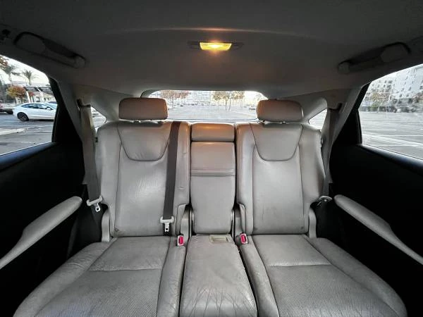 2010 Lexus RX 3rd Gen - Image 12 of 21