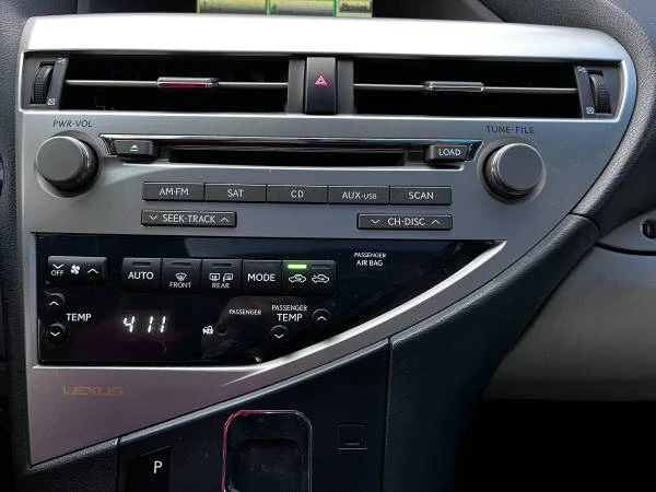 2010 Lexus RX 3rd Gen - Image 14 of 21