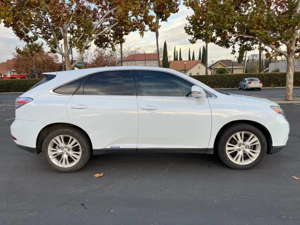 2010 Lexus RX 3rd Gen - Image 2 of 21