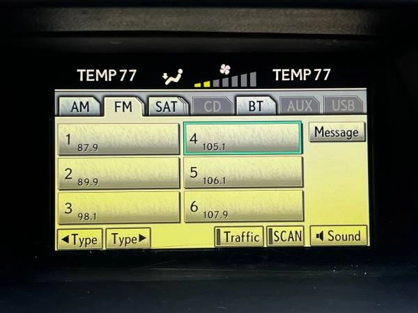 2010 Lexus RX 3rd Gen - Image 13 of 21