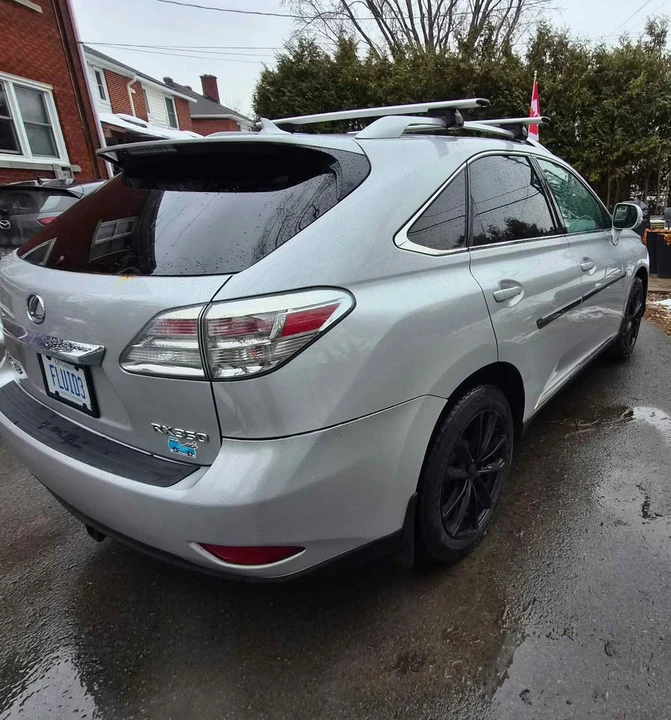 2010 Lexus RX 3rd Gen - Image 9 of 10