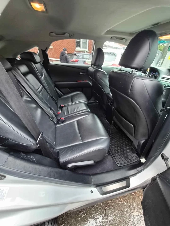 2010 Lexus RX 3rd Gen - Image 5 of 10