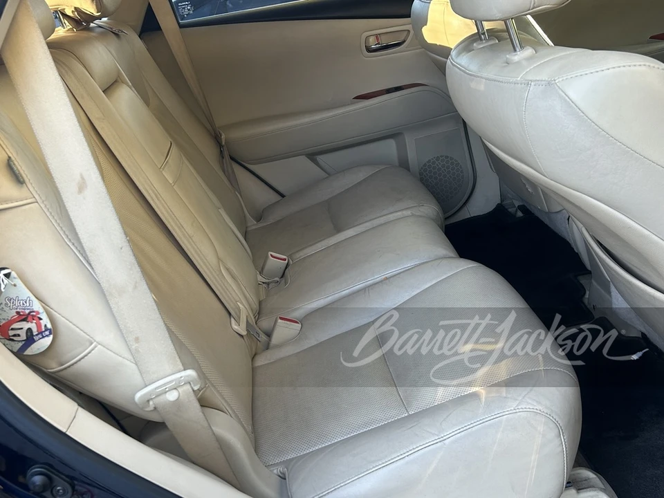 2010 Lexus RX 3rd Gen - Image 4 of 6