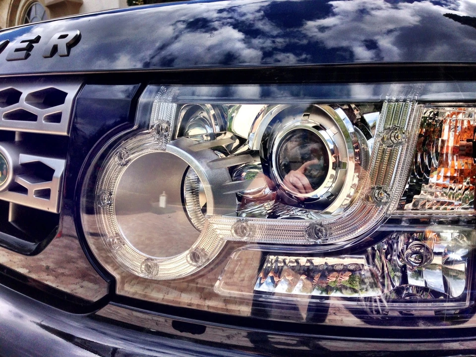 2010 Land Rover Discovery 4th Gen - Image 3 of 5