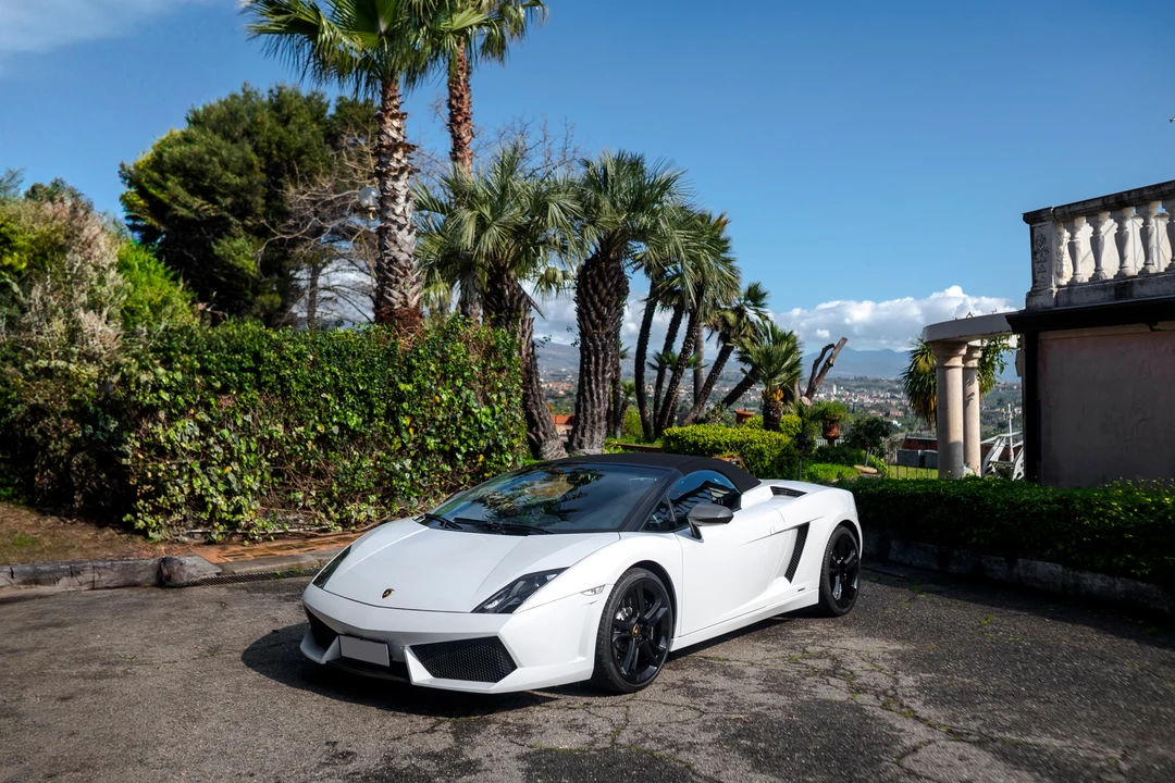 2010 Lamborghini Gallardo LP560-4 - Image 9 of 30