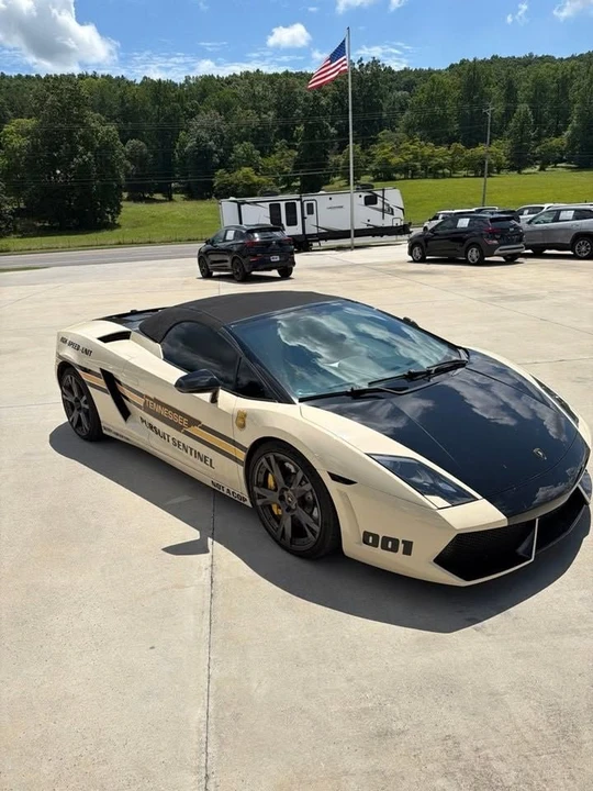2010 Lamborghini Gallardo LP560-4 - Image 10 of 10