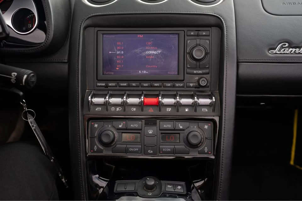 2010 Lamborghini Gallardo - Image 15 of 20