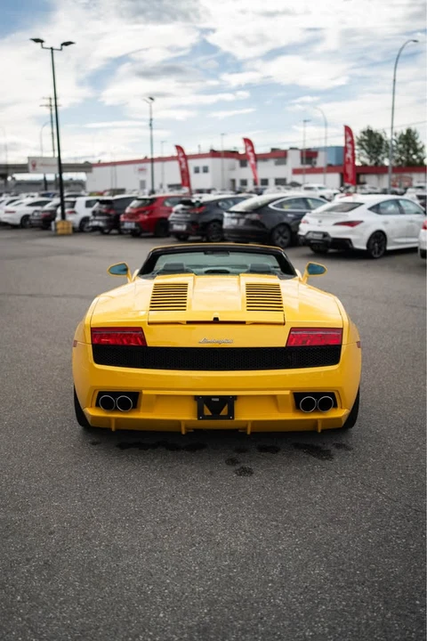 2010 Lamborghini Gallardo - Image 11 of 20