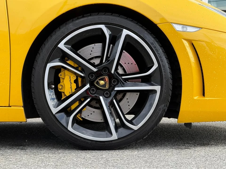 2010 Lamborghini Gallardo - Image 8 of 20