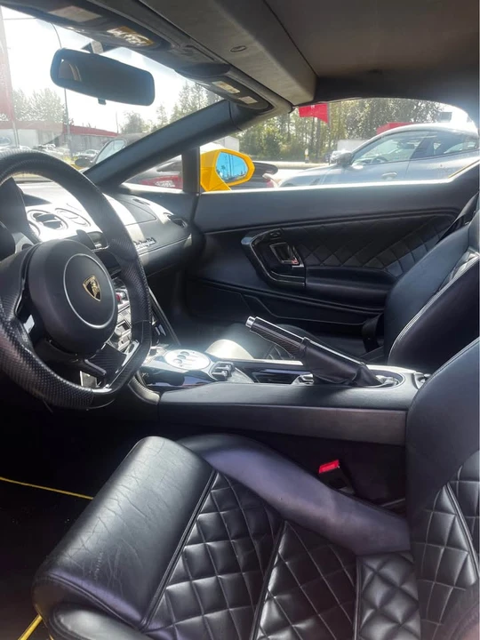 2010 Lamborghini Gallardo - Image 9 of 11