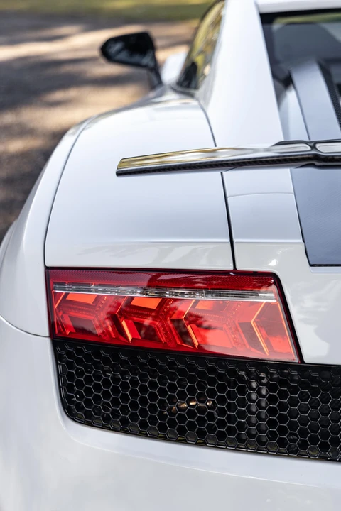 2010 Lamborghini Gallardo LP570-4 Superleggera - Image 14 of 31