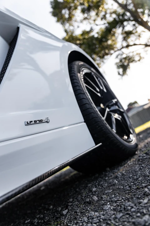 2010 Lamborghini Gallardo LP570-4 Superleggera - Image 27 of 31