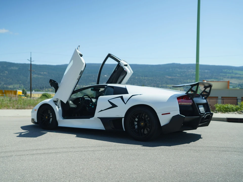 2010 Lamborghini Murcielago LP670-4 SV - Image 10 of 31